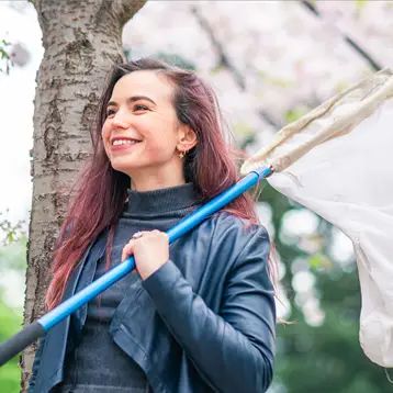 Dr. Nina Sokolov- The Artistic Musings of a Bee Disease Ecologist